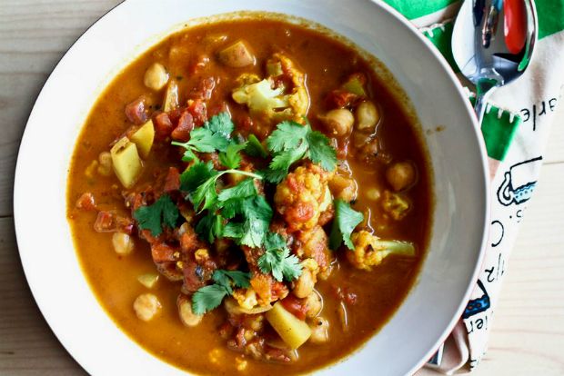 Κουνουπίδι με ρεβίθια καπαμά