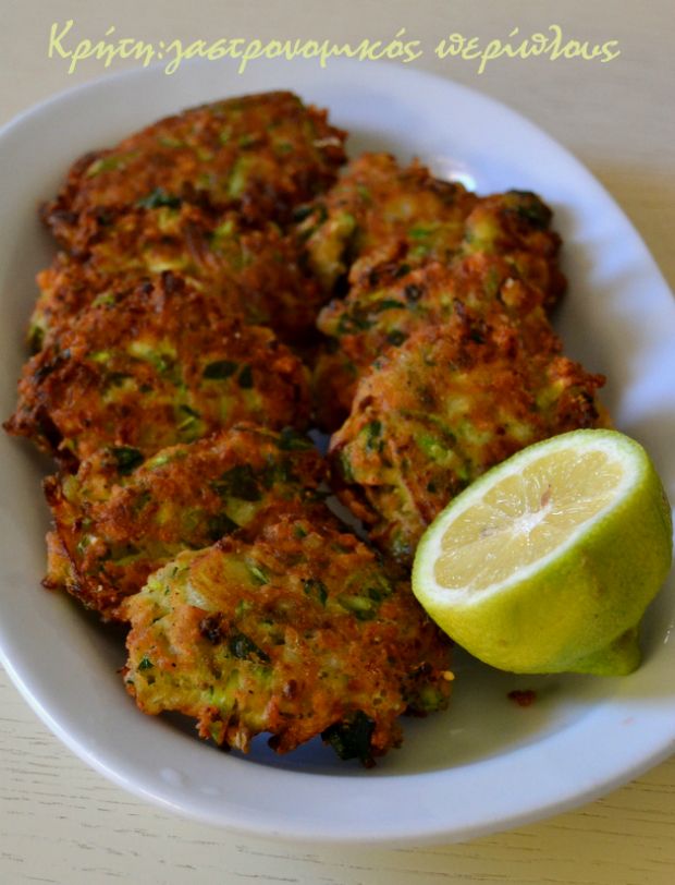 Κουταλίτες με κολοκύθι για ούζο στη βεράντα