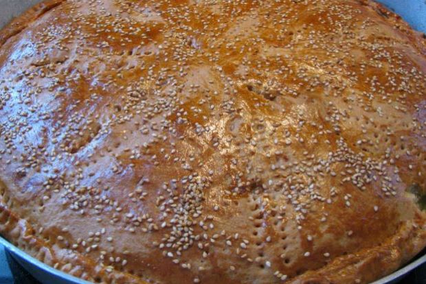 Κρεμμυδόπιτα με φέτα και λίγο τραχανά