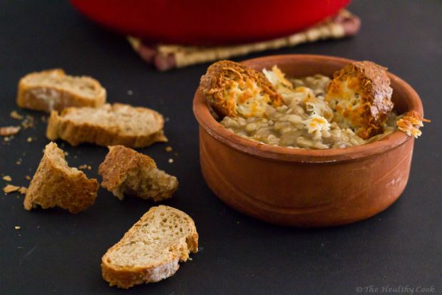 Κρεμμυδόσουπα με ενισχύσεις: μανιτάρια και τραχανότο