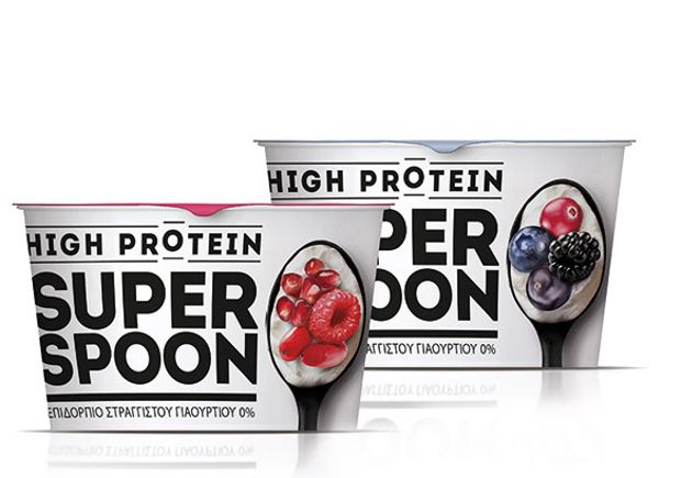 Κρι Κρι Super Spoon: γιαούρτι με super fruits και γάλα ημέρας