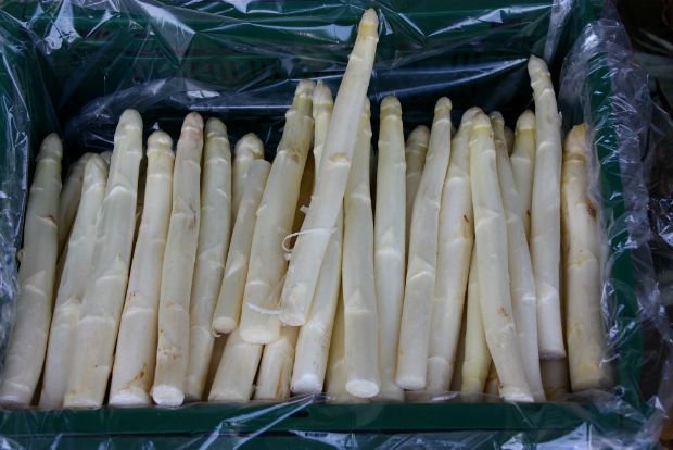 Κριθαρότο με σπαράγγια απ’ τα Γιαννιτσά