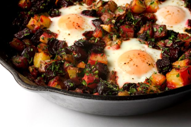 Κυριακάτικο, κατακόκκινο brunch