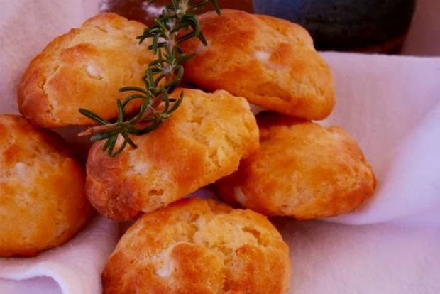 Έλα με το μεζεδάκι σου