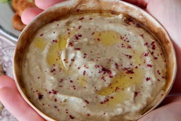 Λιβανέζικη μελιτζανοσαλάτα: το ντιπ της παρέας!