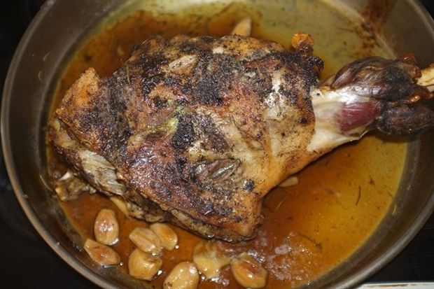 Λογοτεχνική κουζίνα: Αρνί για σφάξιμο