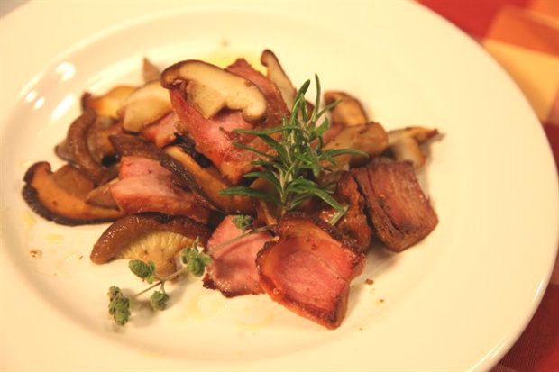 Μανιτάρια με Σύγλινο Κρήτης για το πασχαλινό τραπέζι