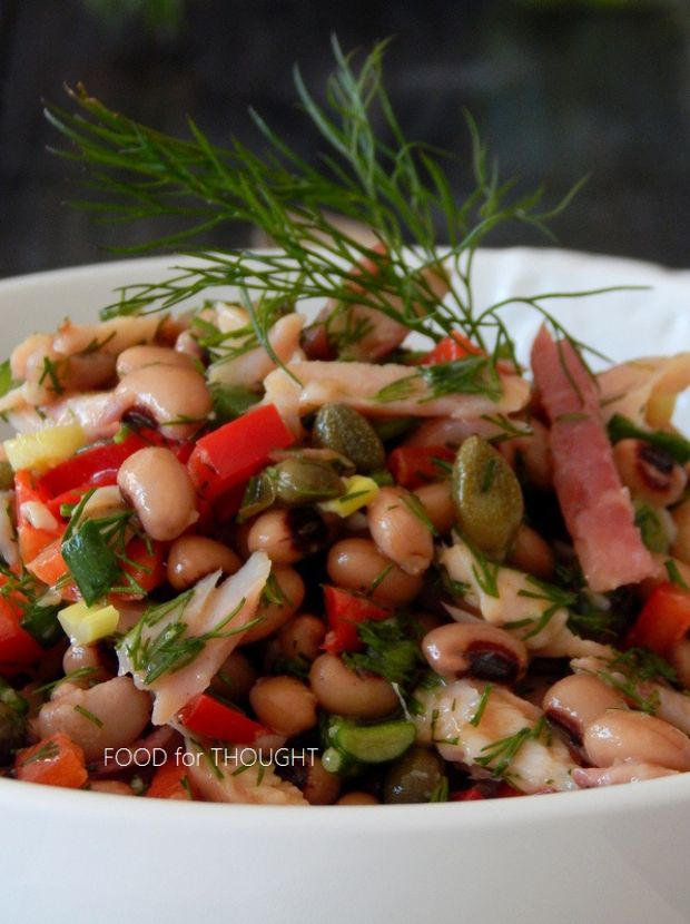 Μαυρομάτικα με πέστροφα: σαλάτα για αριστείο