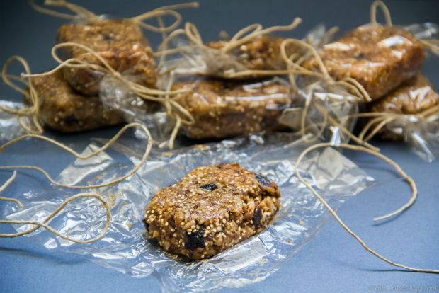 Μπάρες δημητριακών με κινόα και τζίντζερ