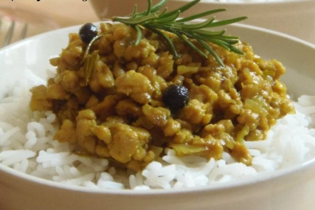 Μπολονέζ; Όχι! Σάλτσα με κιμά κοτόπουλου και κάρυ, ναι…