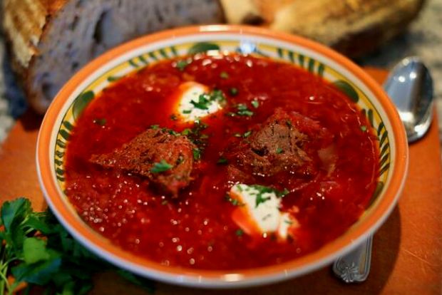 Μπορς: η σλάβικη σούπα με τα χίλια πρόσωπα