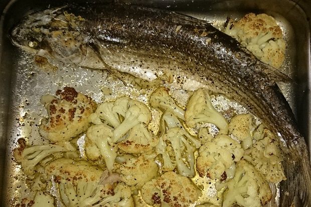 Μυξινάρι με κουνουπίδι στο φούρνο