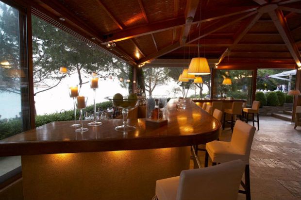 Ο αποδομημένος μουσακάς της Ιθάκης