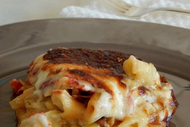 Ο χειμώνας θέλει σουφλέ: με πράσα και μπεσαμέλ