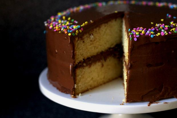 Ο εργένης γιορτάζει: διπλό κέικ για έναν