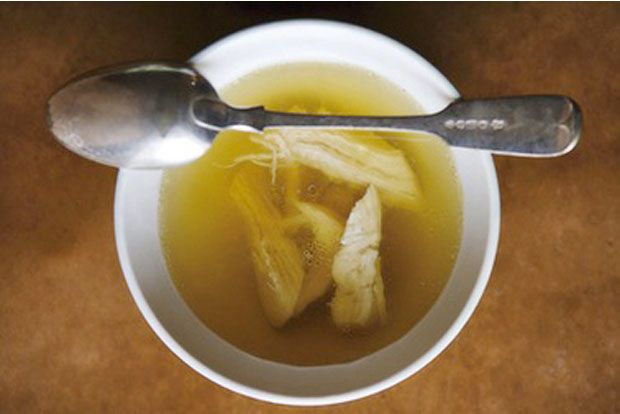 Ο εργένης λιμπίστηκε κοτόσουπα