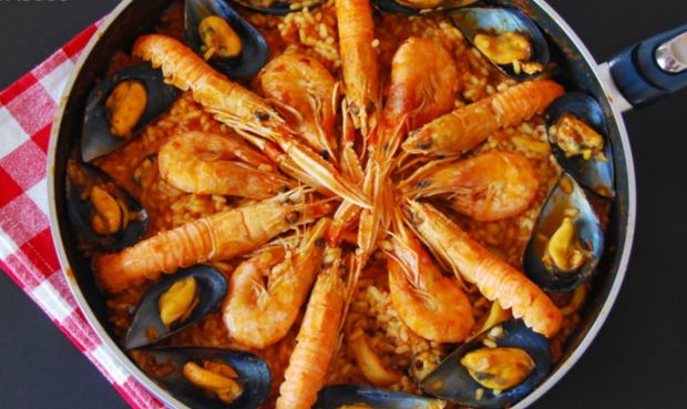 Παέγια θαλασσινών και η νηστεία γίνεται γευστική… υπόθεση!