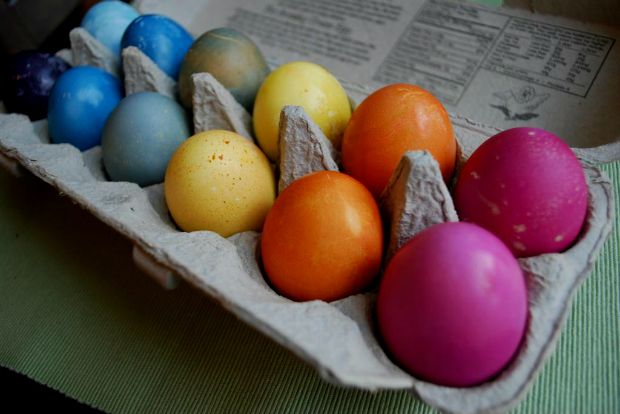 Πασχαλινά αυγά ΙΙ: φυσικά, πολύχρωμα