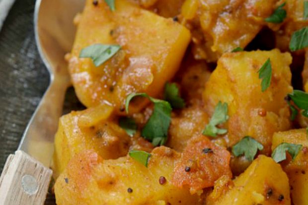 Πατάτες γιαχνί, νηστίσιμες και μη