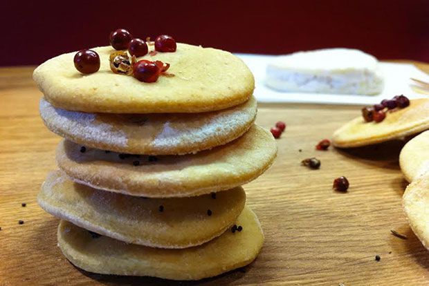Πέντε αστέρια: μεζεδάκια για την κάλπη