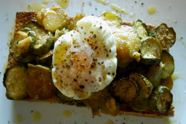 Πιάτο αξιώσεων με τα πιο απλά υλικά