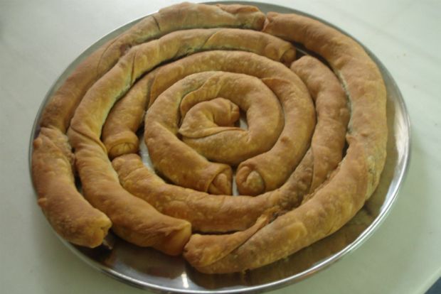 Πίτα στριφτή, χειροποίητη