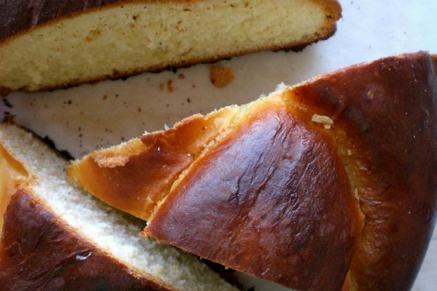 Πολίτικη βασιλόπιτα – τσουρέκι