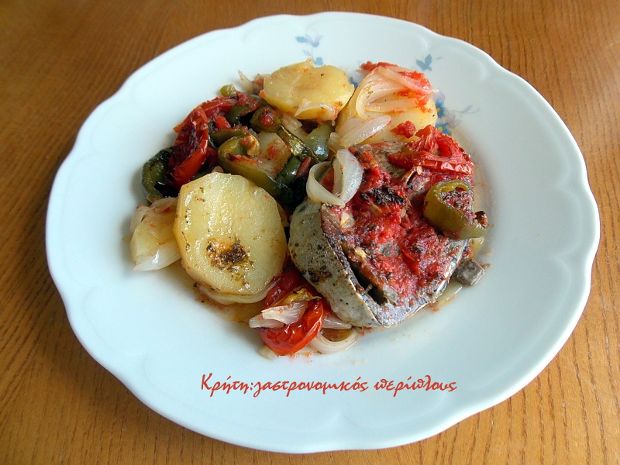 Ψάρι και λαχανικά με την ευκολία του φούρνου