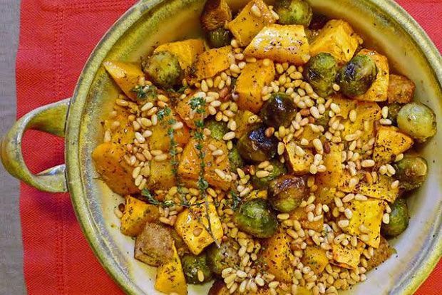 Ψητή κολοκύθα σαλάτα, δίπλα στα κρεατικά