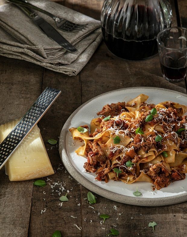 Ραγού με χοιρινό και μοσχάρι, ένα πιάτο «γιορτή»