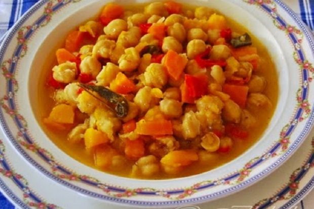 Ρεβιθάδα αλλιώς: με κολοκύθα και φασκόμηλο