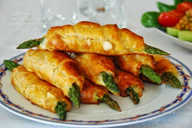 Ρολά με σπαράγγια για το τραπέζι του Πάσχα