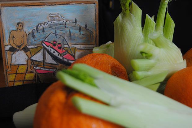 Σαλάτα με μαραθόριζα, πορτοκάλι και κουκουνάρια