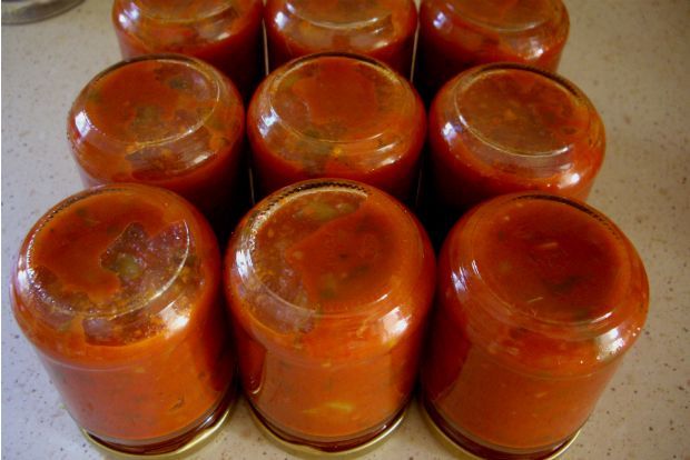 Σάλτσα πεπερονάτα για το φοιτητικό «κελάρι»