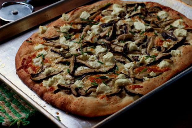 Σαββατόβραδο με πίτσα αληθινή