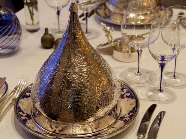 Σκαλίζοντας τα παλιά τεφτέρια