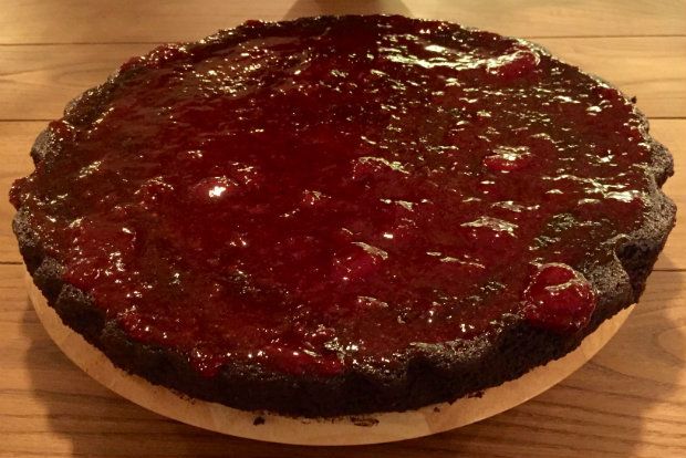 Σοκολατένιο κέικ με κόκκινο κρασί