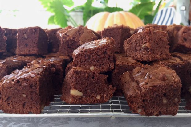 Σοκολατένιοι κύβοι, τύπου brownies (και κέικ κρουτόν)