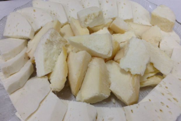 Στη Φολέγανδρο δοκιμάσαμε υπέροχα τυριά