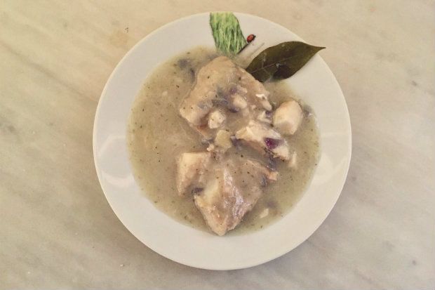 Στην Κρήτη τον λένε ντελμπιέ, εμείς μπακαλιάρο στην κατσαρόλα