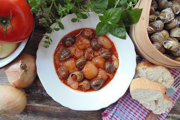 Τα Κρητικά: Χοχλιοί στιφάδο