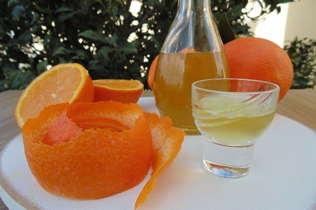 Τα κρητικά: λικέρ πορτοκάλι