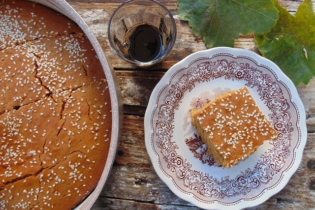 Τα Κρητικά: Πετιμεζόπιτα