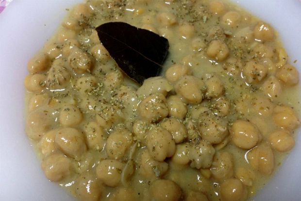 Τα κρητικά: ρεβύθια λεμονοριγανάτα