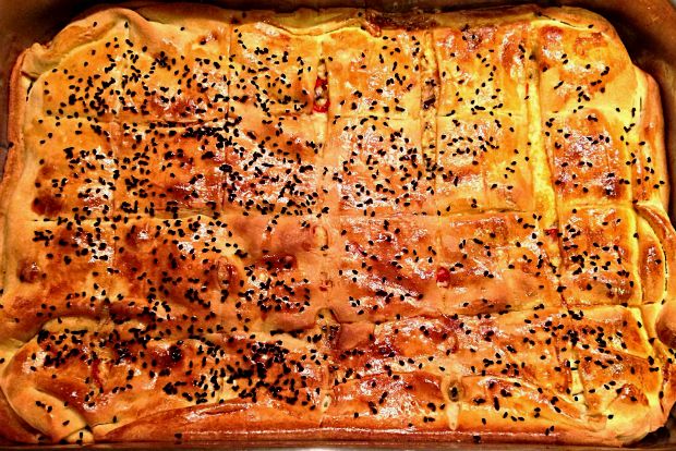 Τα κρητικά: το απάκι έγινε πίτα