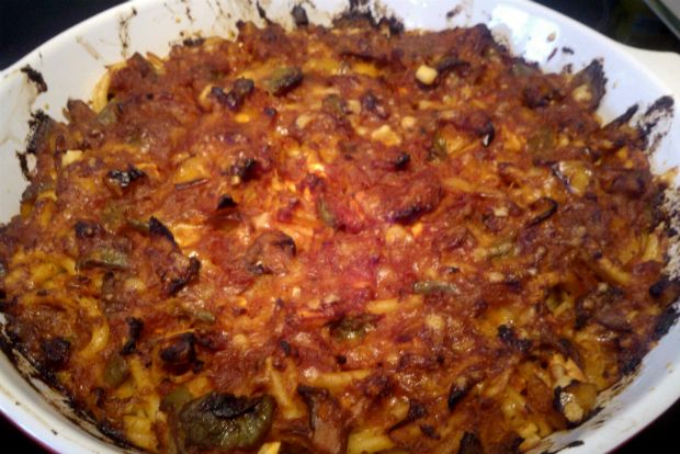 Τα μακαρόνια – πίτσα της θείας Μαίρης