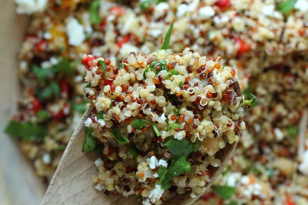 Τα υγιεινά: και η φέτα ταιριάζει στην κινόα