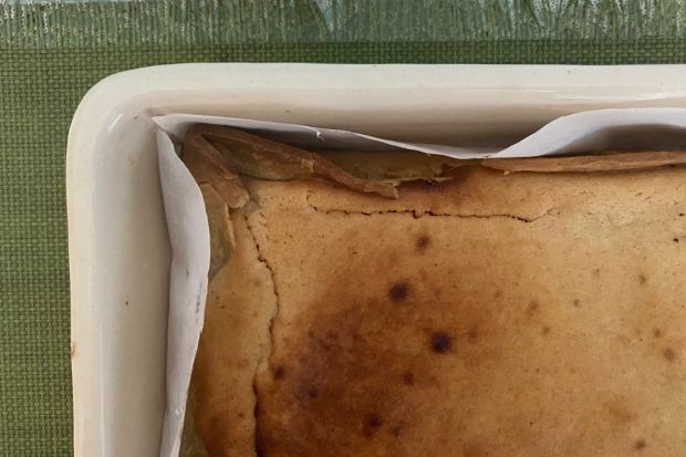 Τάρτα με γεύση καλιτσούνι