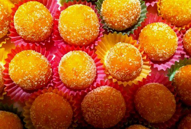 Τίποτα δεν πάει χαμένο: αμυγδαλωτά με μανταρίνι