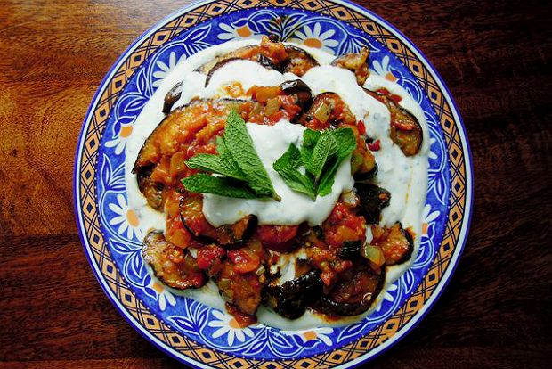 Το φαγάκι της λαϊκής: μελιτζάνες με γιαούρτι